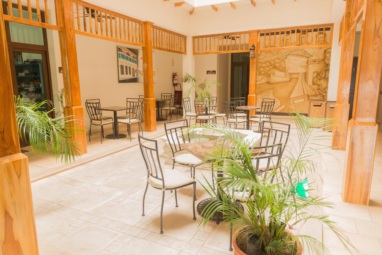 Hotel Presidente Las Tablas Exteriör bild